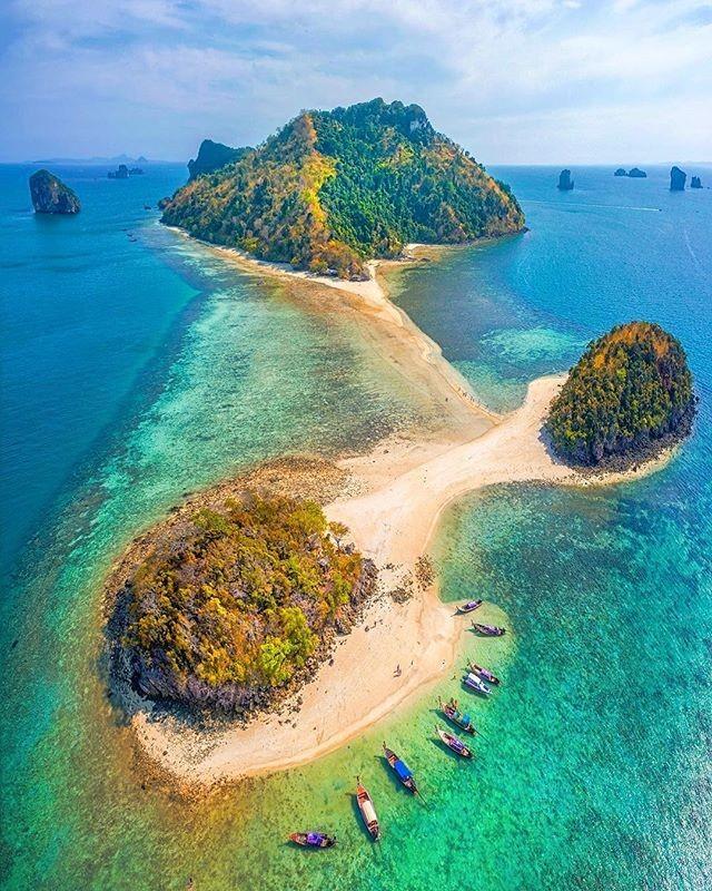 土耳其伊斯坦布尔一意大利教堂遭袭 现场画面曝光