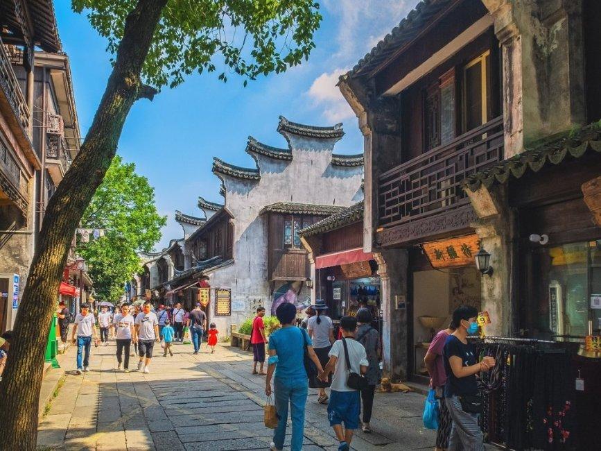 提升学历，就一定能找到一份体面的工作吗？游戏画面